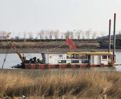 絞吸式環(huán)保疏浚船